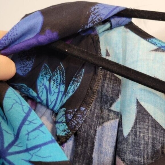 Adini Vintage | Tropical Leaf Berry Printed Surplice Neckline Maxi Dress Blue - Picture 3 of 9